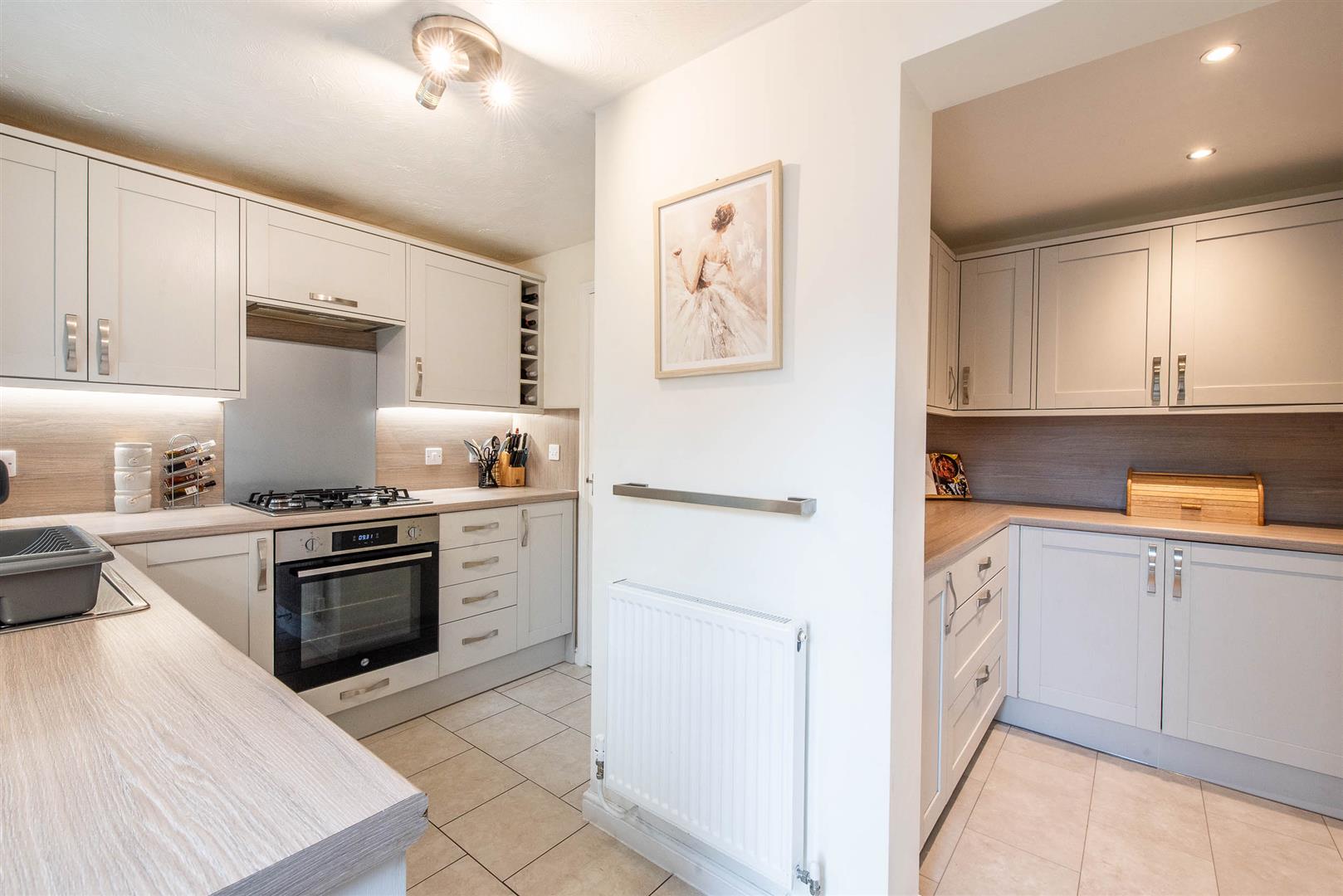 3 bed property in Birkdale Close, Chorley